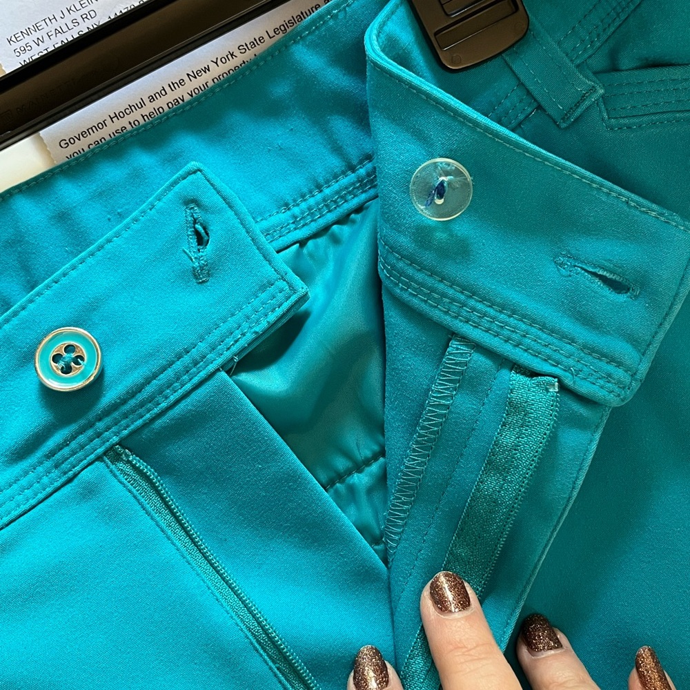 Dress Capris - Picture 4 of 6